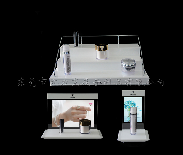 星空无限传媒官网展示架