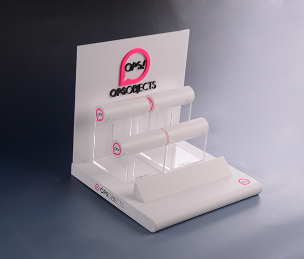 星空无限传媒官网（lì）展示架