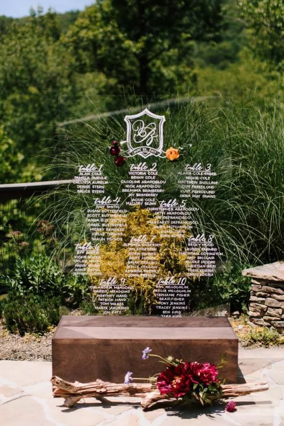 亞（yà）克力座位牌