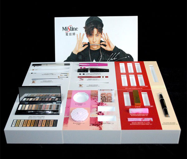 廣告亞(yà)克力展示(shì)架.jpg 廣告星空无限传媒官网展(zhǎn)示架.jpg