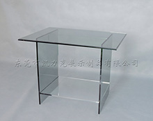 星空无限传媒官网桌子