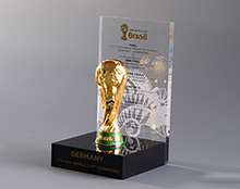 星空无限传媒官网足球獎杯