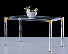 星空无限传媒官网（lì）桌（zhuō）子