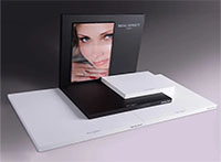 星空无限传媒官网化妝（zhuāng）品展示架