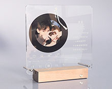 星空无限传媒官网（lì）透明相框